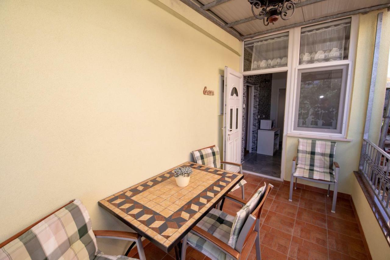 Apartmani Gojevic Vodice Exterior foto